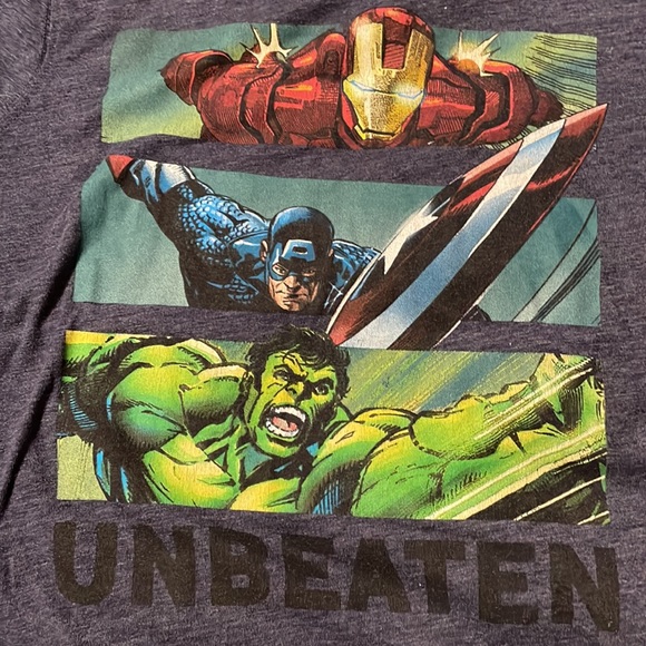 Iron Man Captain America Hulk “unbeaten” tee - Picture 3 of 5